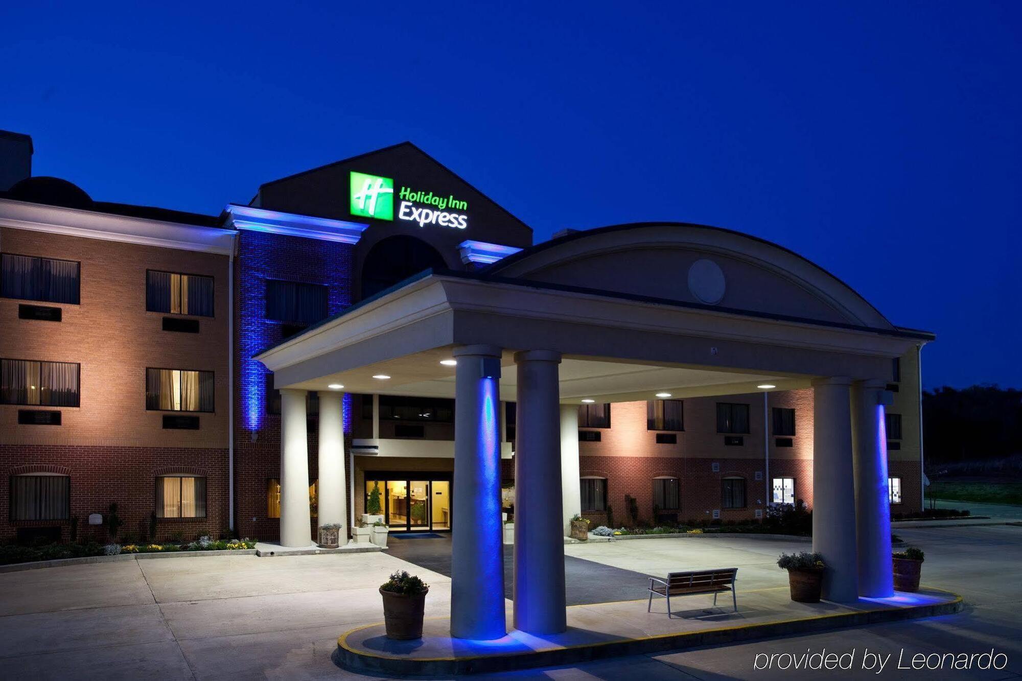 Holiday Inn Express Clanton Exteriör bild